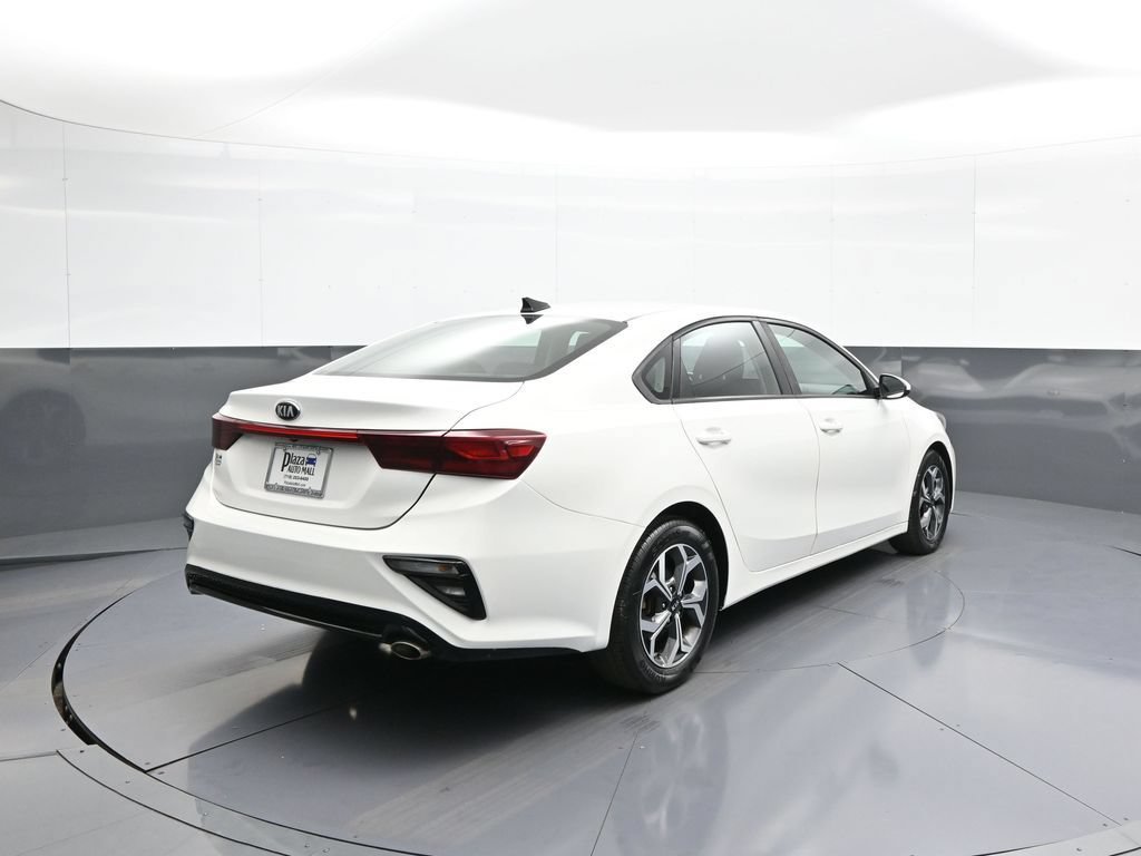 Used 2019 Kia Forte LXS FWD image 6