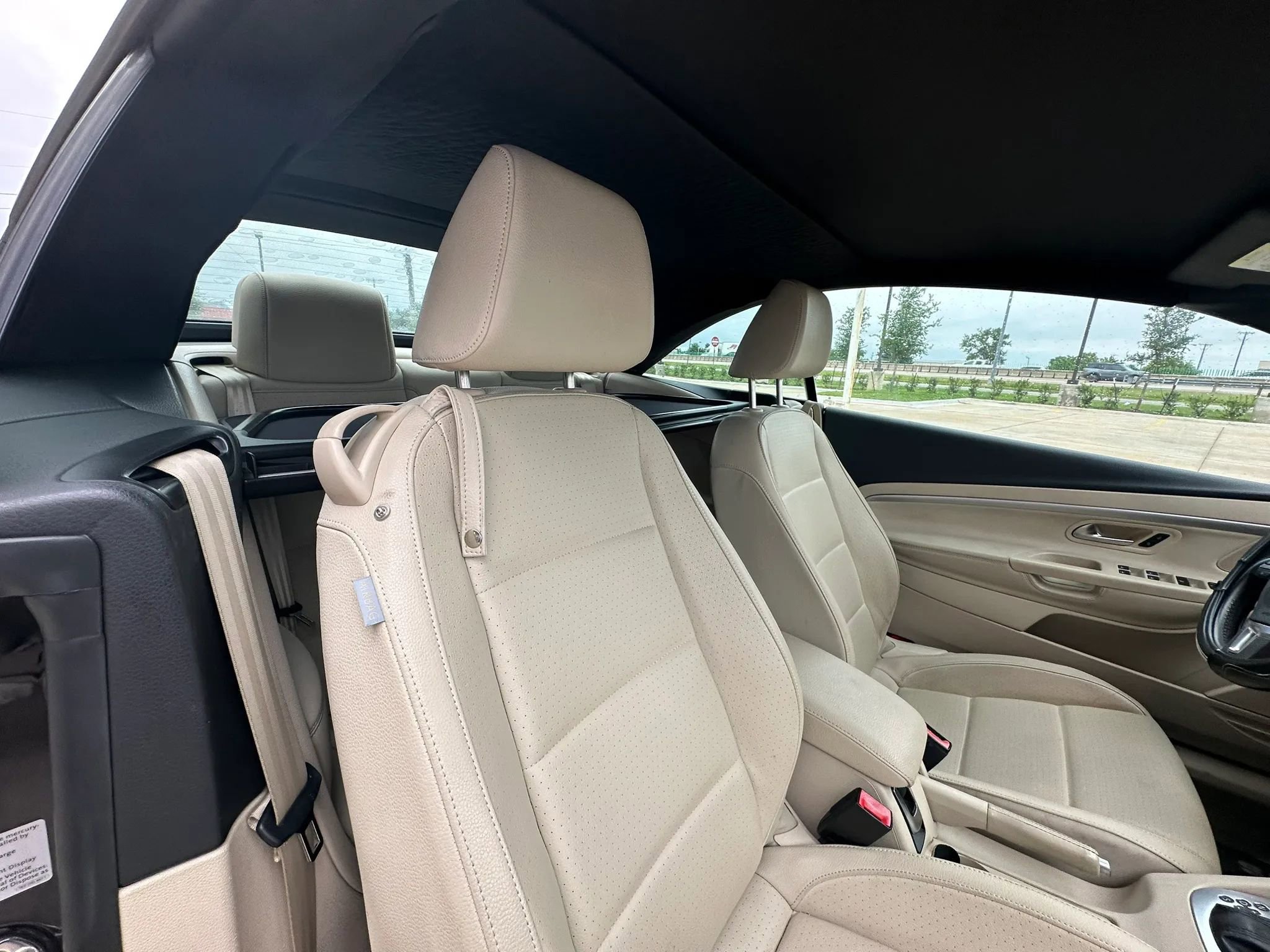 Used 2015 Volkswagen Eos Komfort FWD image 19
