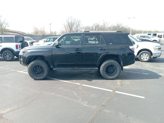 Used 2020 Toyota 4Runner SR5 Premium image 4