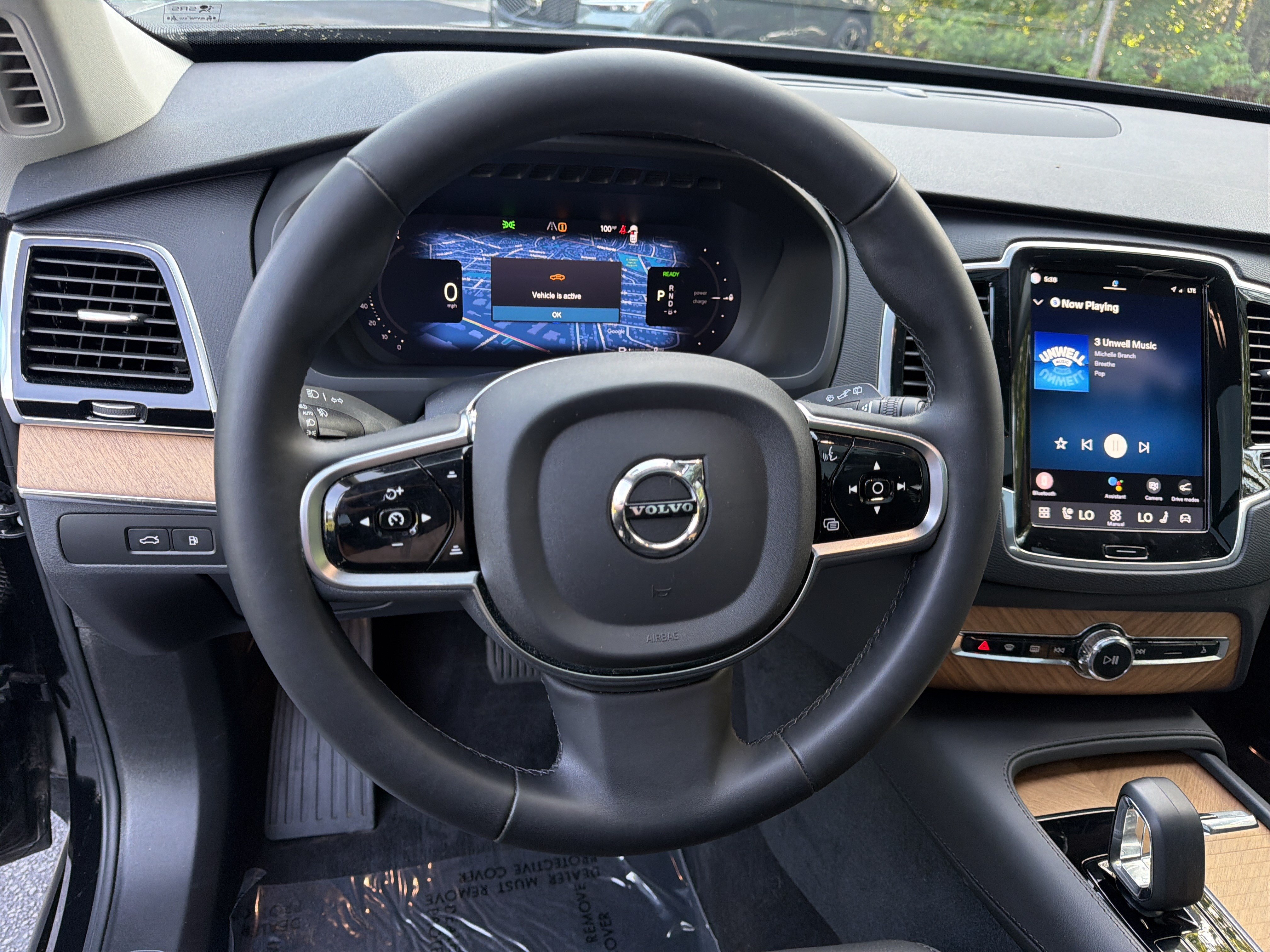 Used 2025 Volvo XC90 T8 Plus w/ Protection Package Premier AWD/4WD image 18