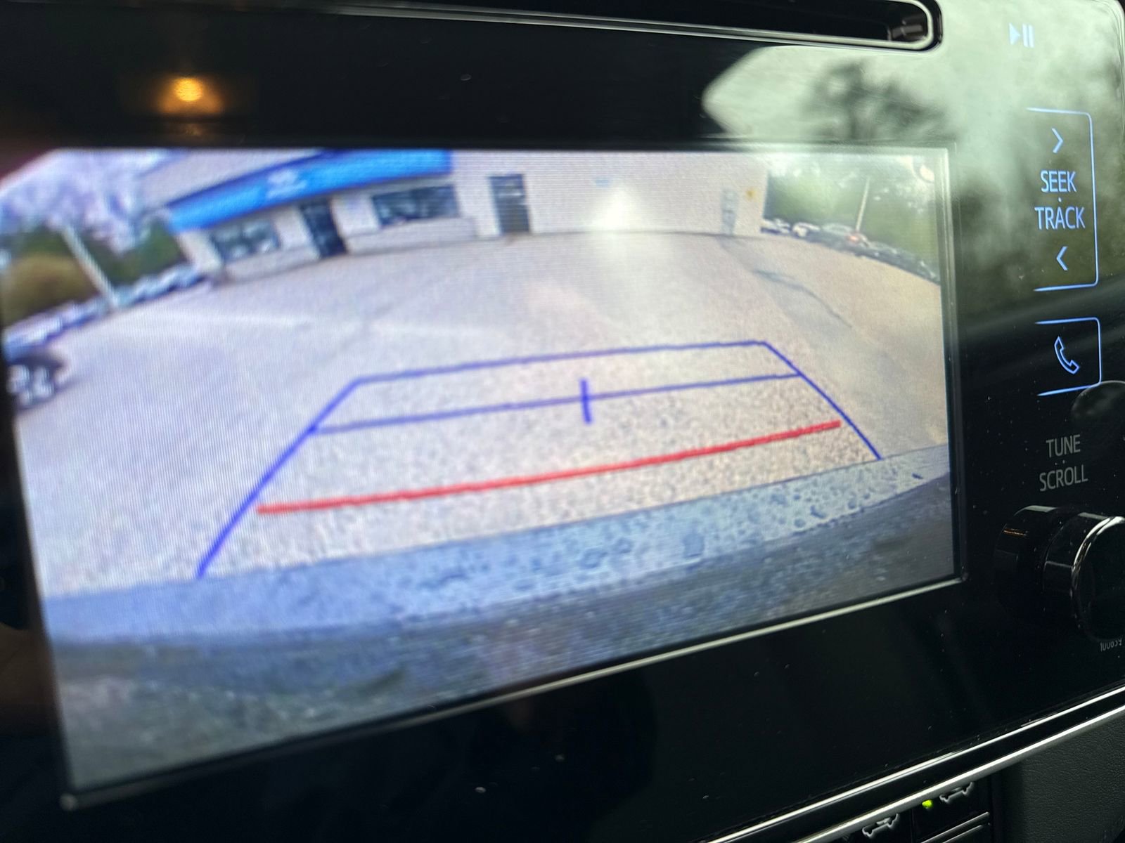 Used 2019 Toyota Corolla LE FWD image 16