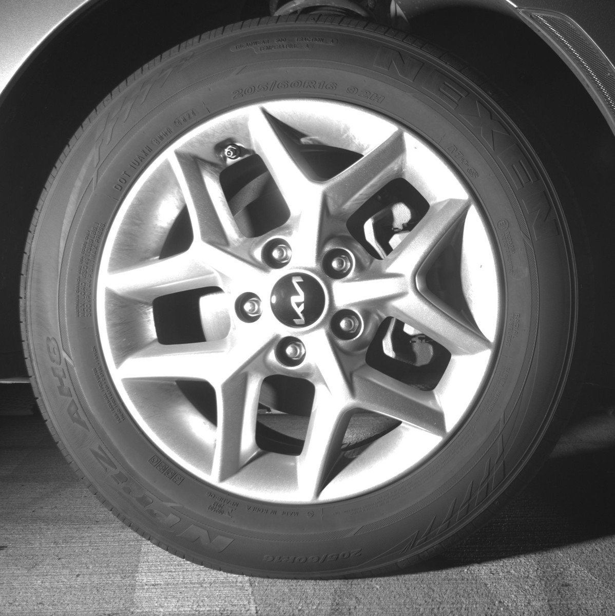 Used 2025 Kia Soul LX w/ LX Technology Package image 13