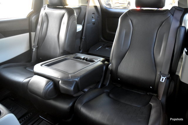 Used 2024 Kia Carnival LX FWD image 11