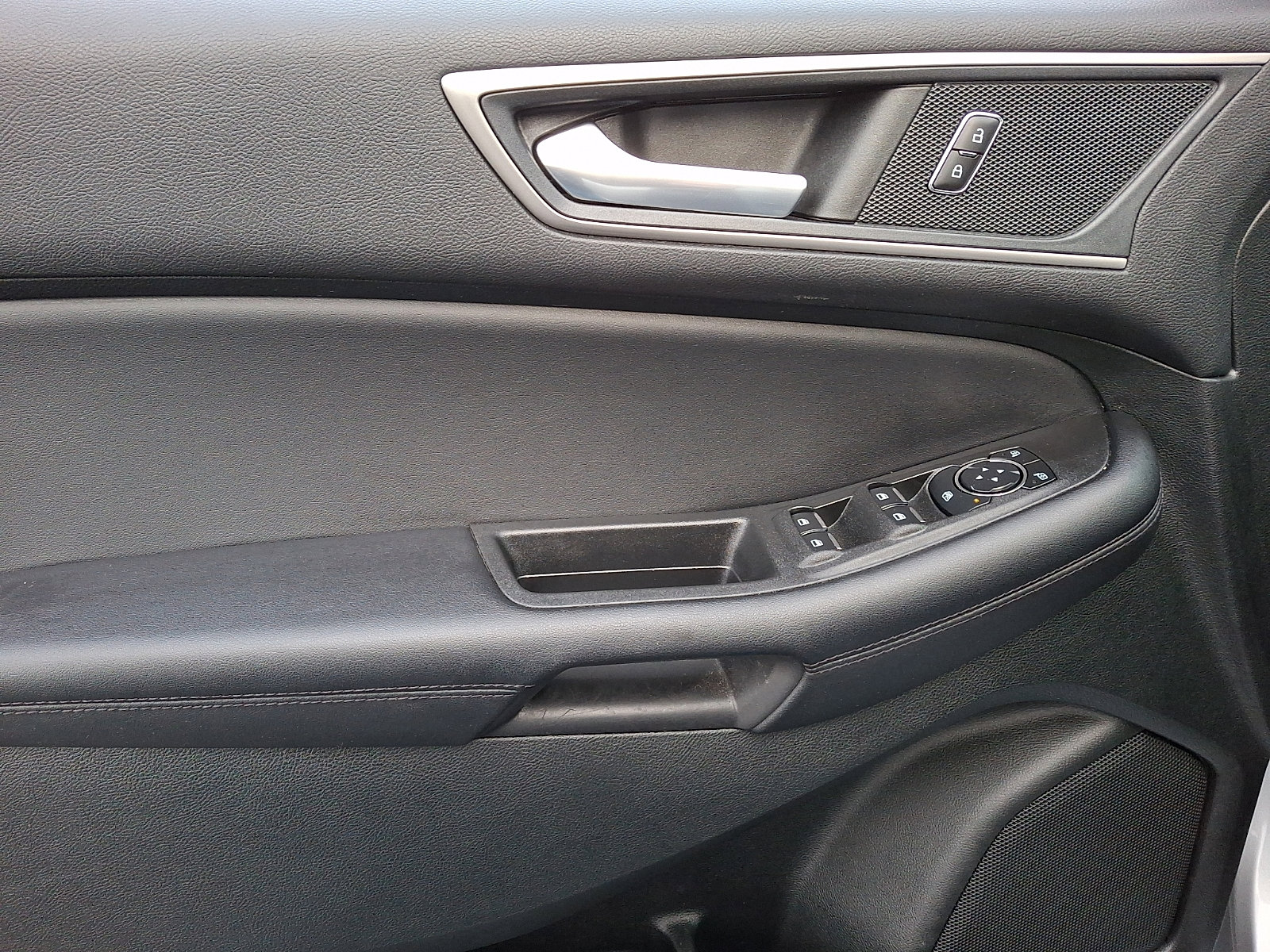 Certified 2023 Ford Edge SEL w/ Convenience Package image 13