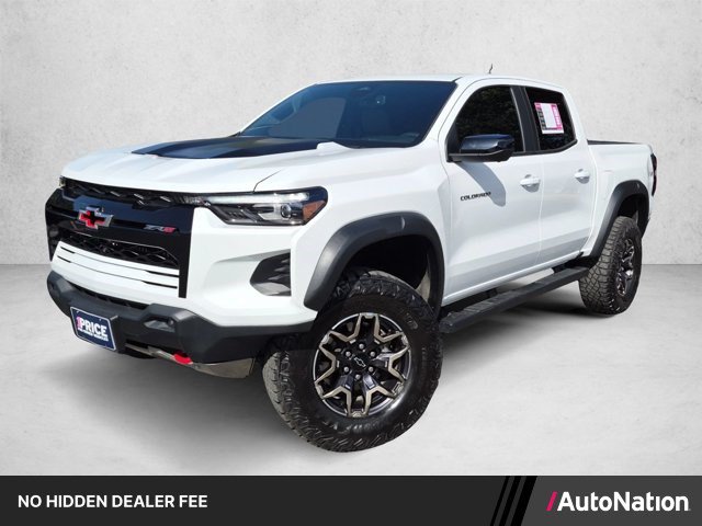 Used 2025 Chevrolet Colorado ZR2 w/ Technology Package AWD/4WD image 1