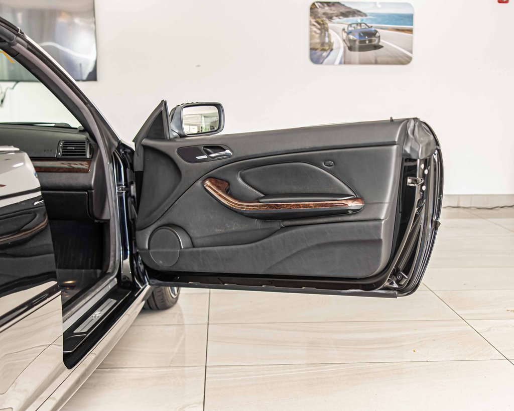 Used 2001 BMW 330Ci Convertible image 32