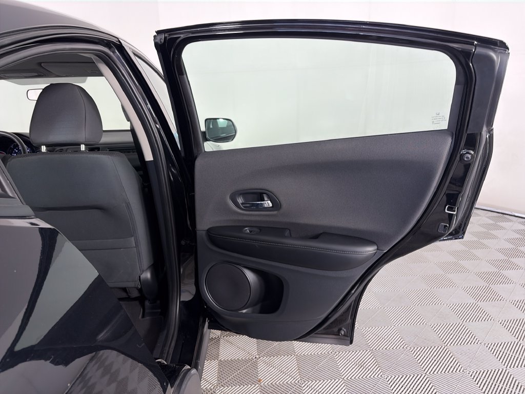 Used 2021 Honda HR-V LX image 25