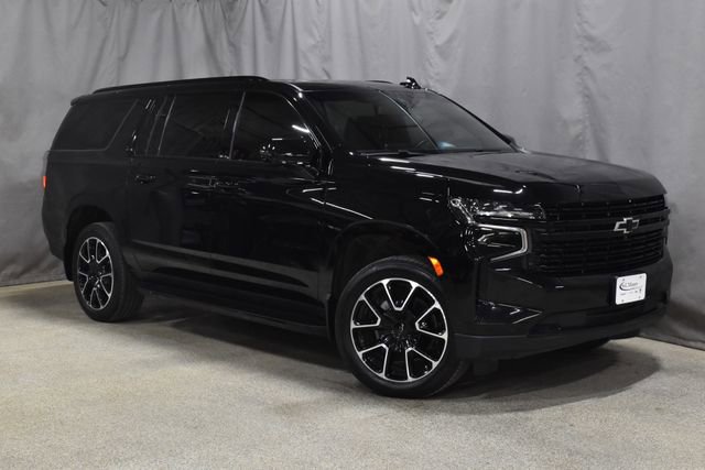 Used 2024 Chevrolet Suburban RST image 4