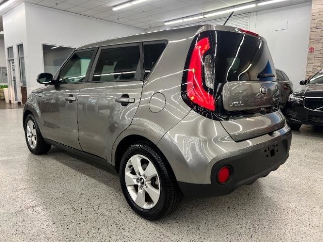 Used 2019 Kia Soul FWD image 4