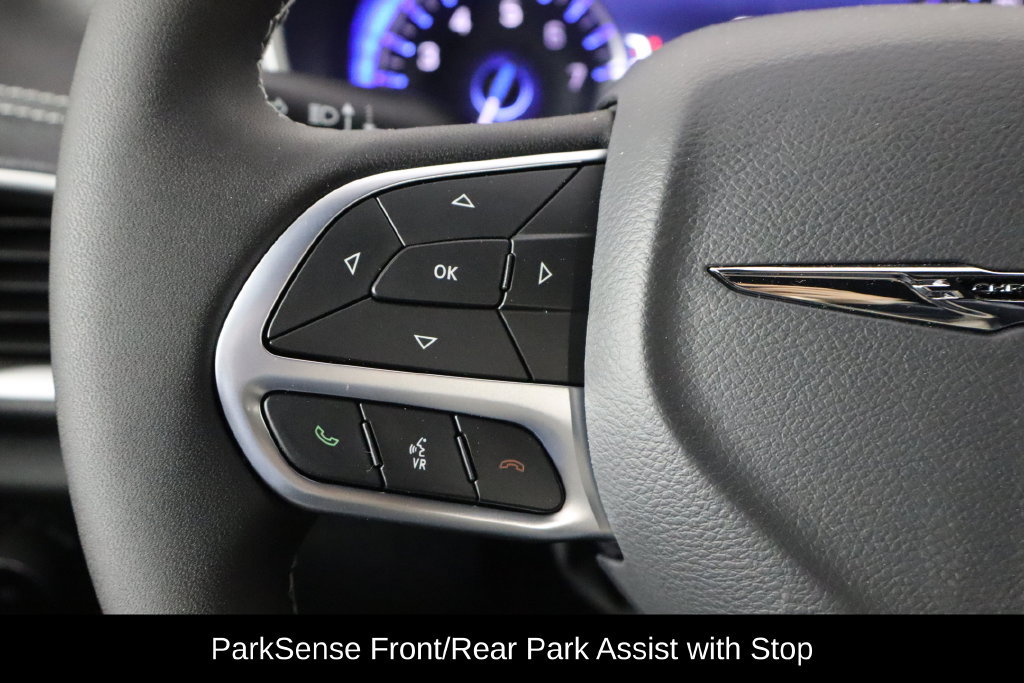 New 2026 Chrysler Pacifica Select FWD image 8