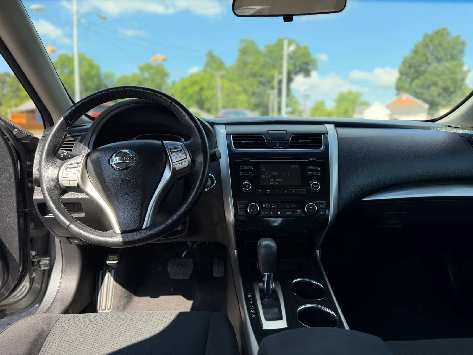 Used 2014 Nissan Altima 2.5 SV FWD image 12