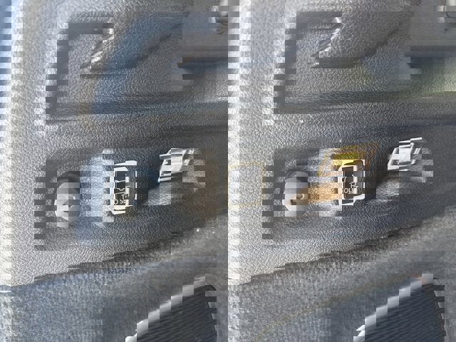 Used 2023 Jeep Grand Cherokee L Summit w/ Advanced Protech Group IV image 13