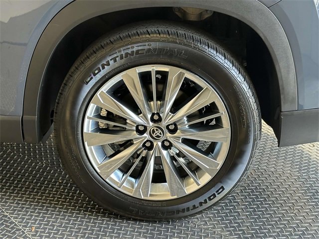 Used 2024 Toyota Grand Highlander AWD image 13