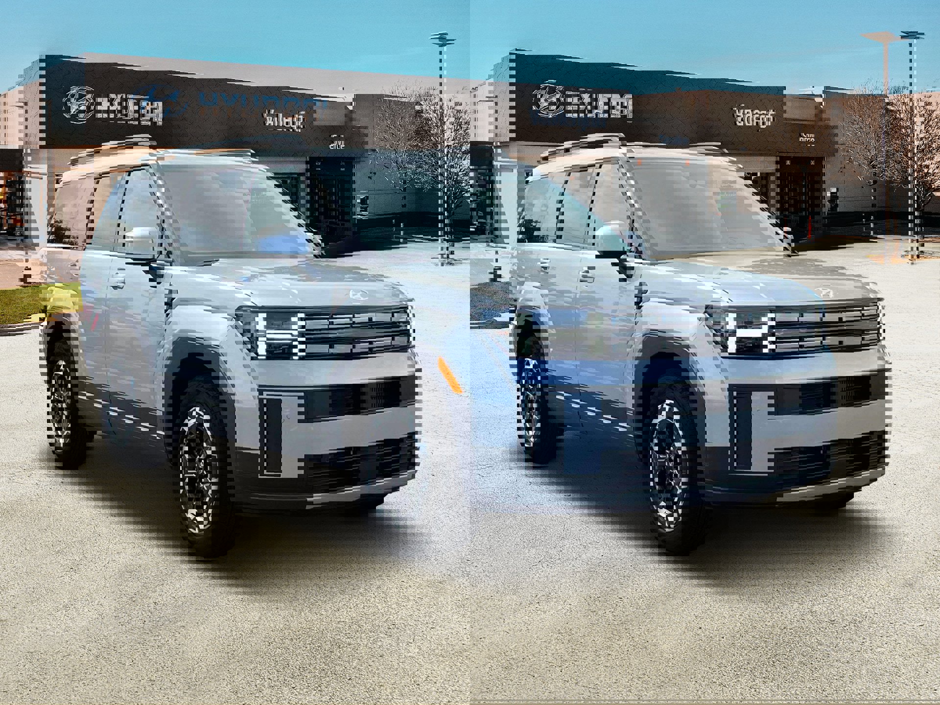 Used 2025 Hyundai Santa Fe SEL FWD image 11