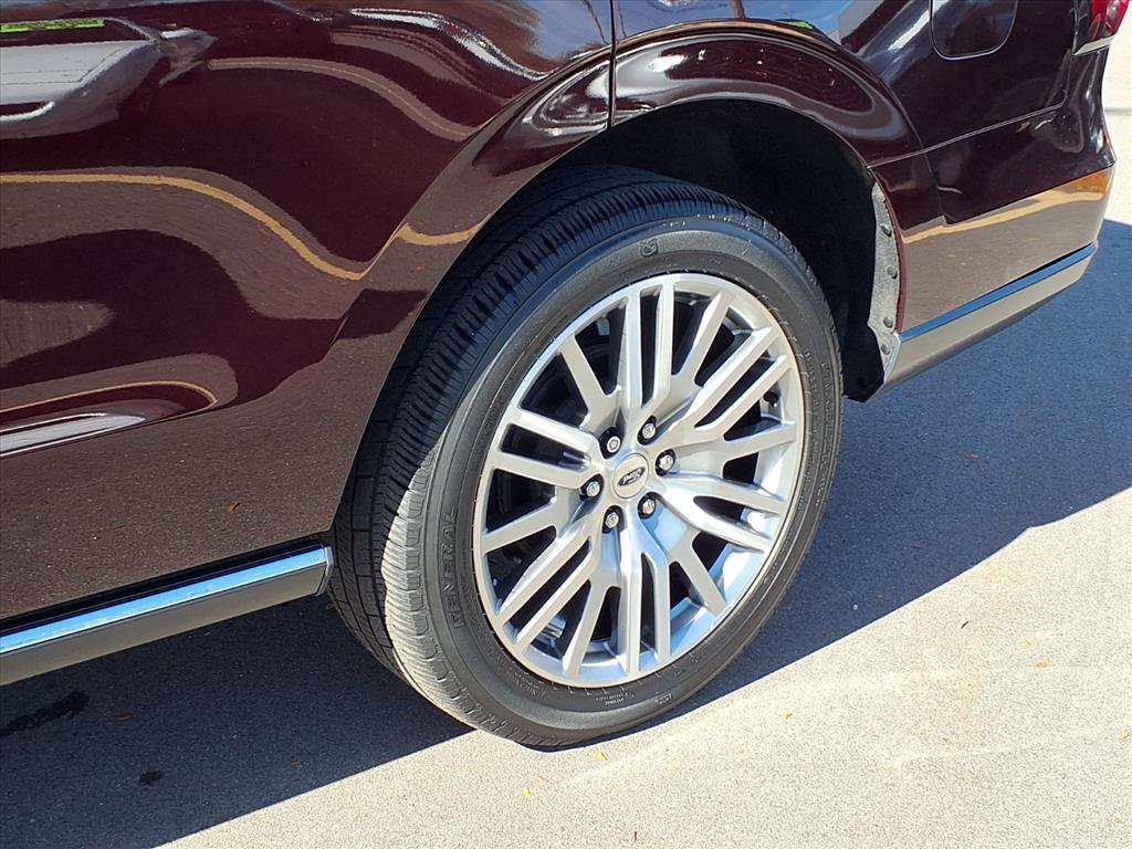 Used 2023 Ford Expedition Limited image 27