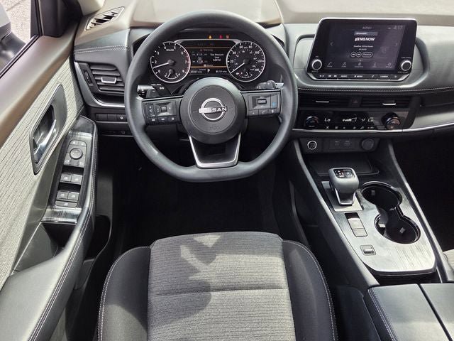 Used 2023 Nissan Rogue SV FWD image 11