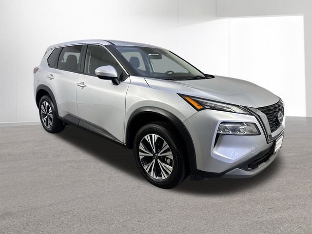 Used 2023 Nissan Rogue SV image 3