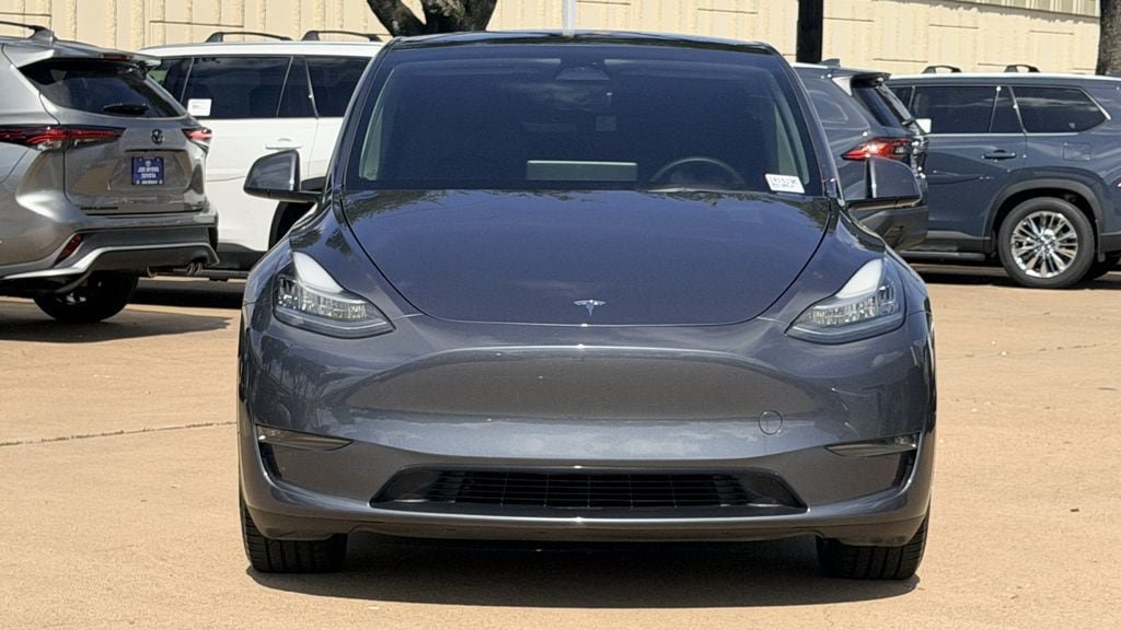 Used 2023 Tesla Model Y Long Range AWD/4WD image 3