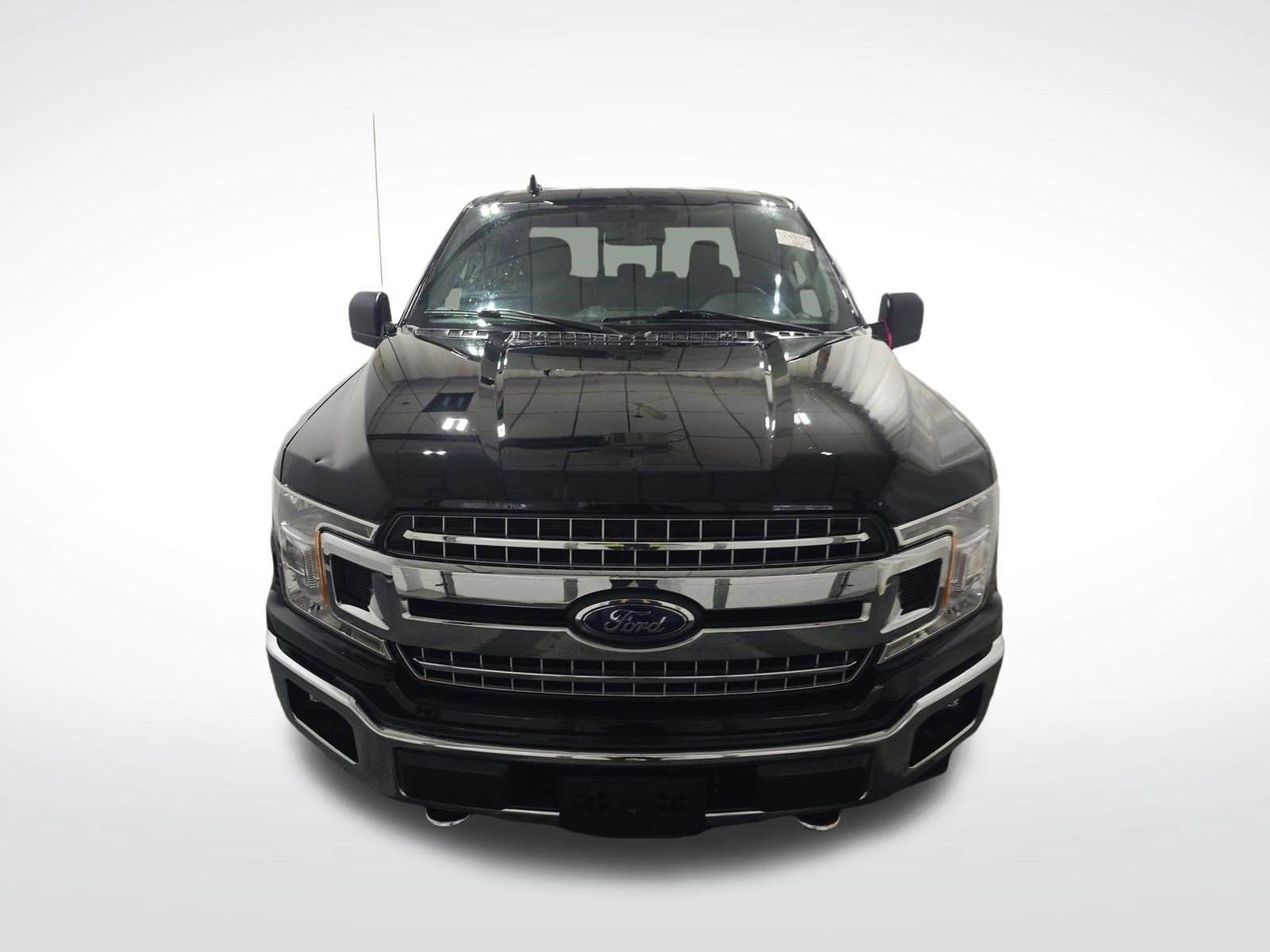 Used 2018 Ford F150 XLT w/ Equipment Group 302A Luxury image 2