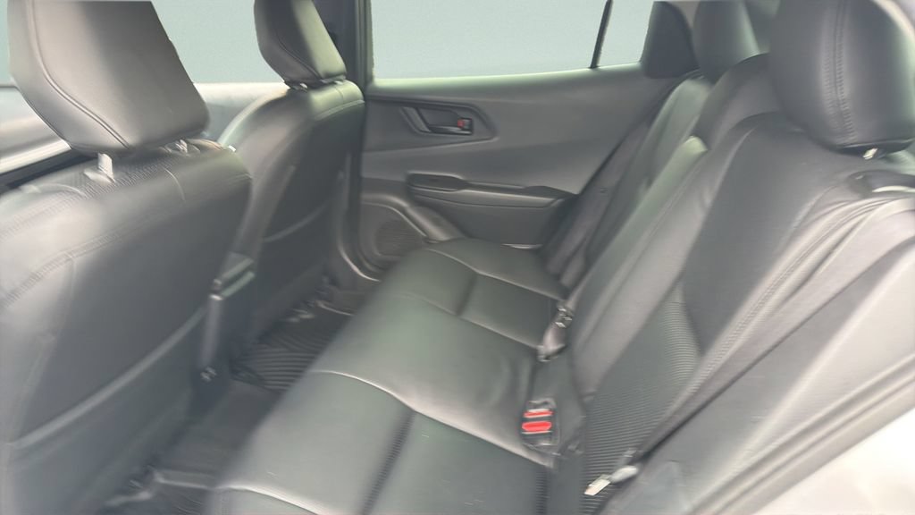 Used 2025 Toyota Prius LE FWD image 30
