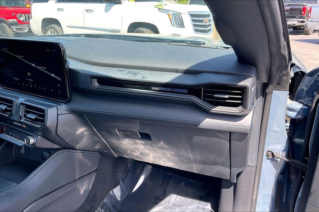 Used 2025 Ford Mustang Dark Horse image 28