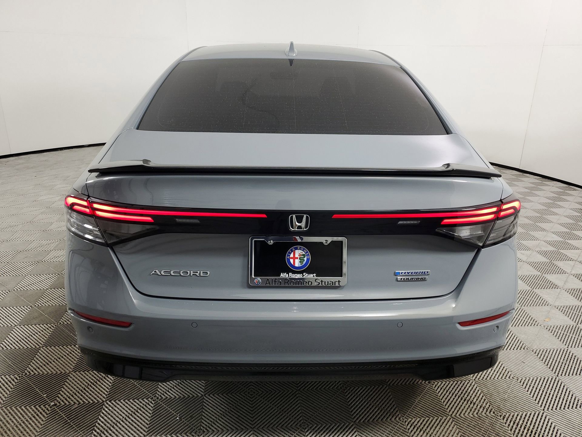 Used 2024 Honda Accord Touring image 9