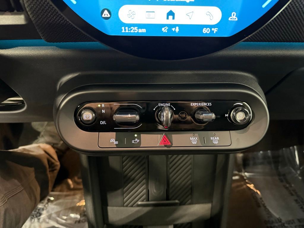 Certified 2025 MINI Cooper S image 18