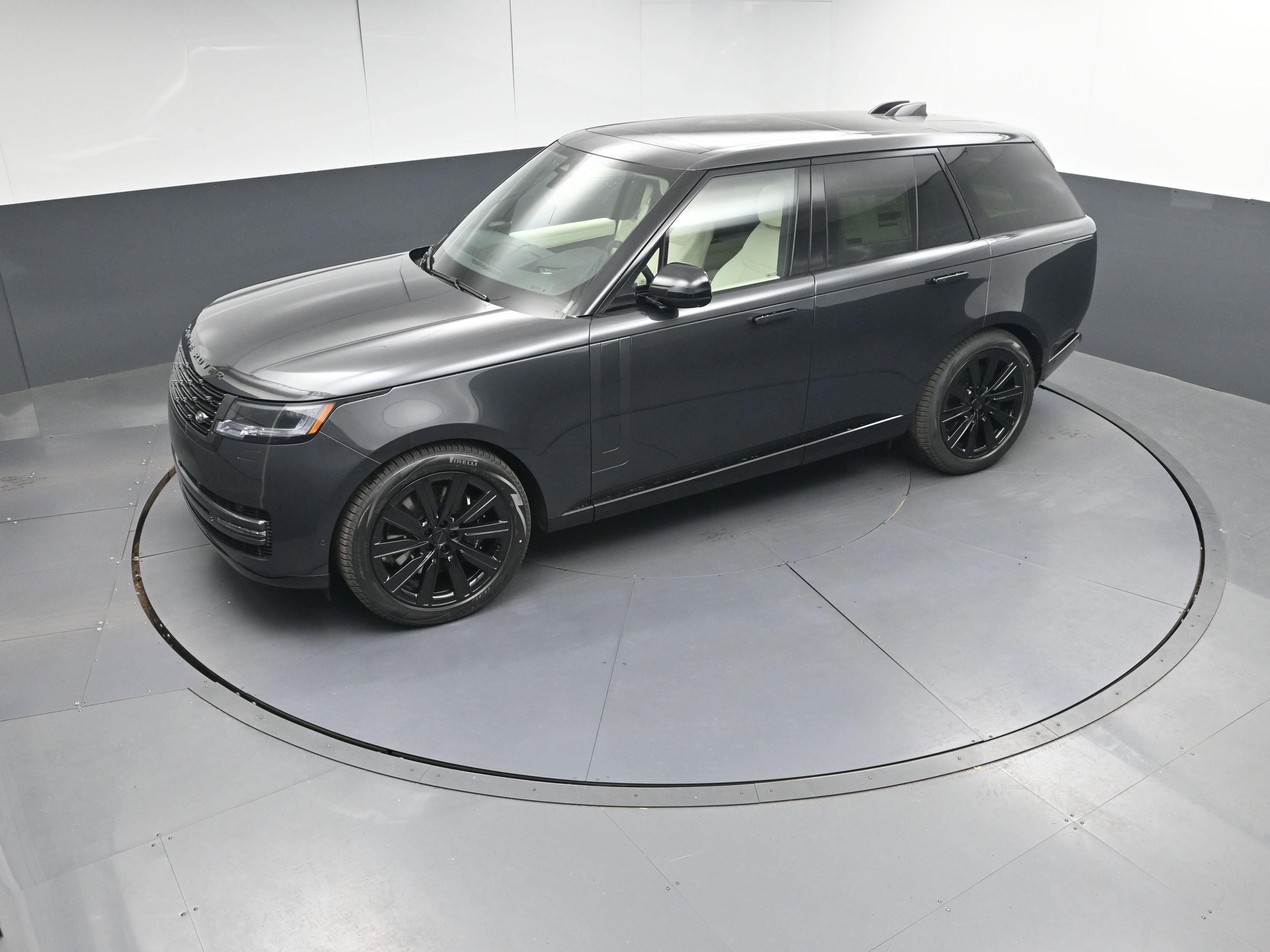 New 2026 Land Rover Range Rover SE image 31