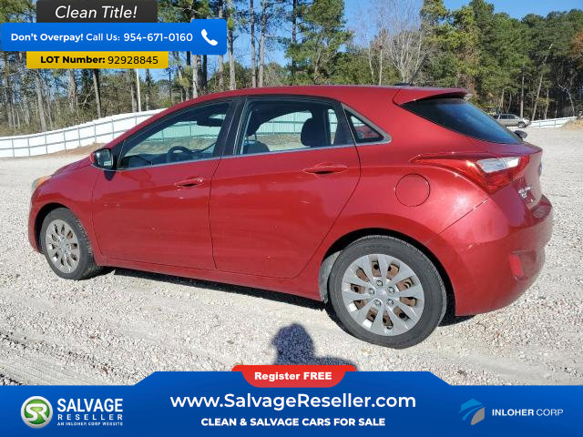 Used 2017 Hyundai Elantra GT image 3