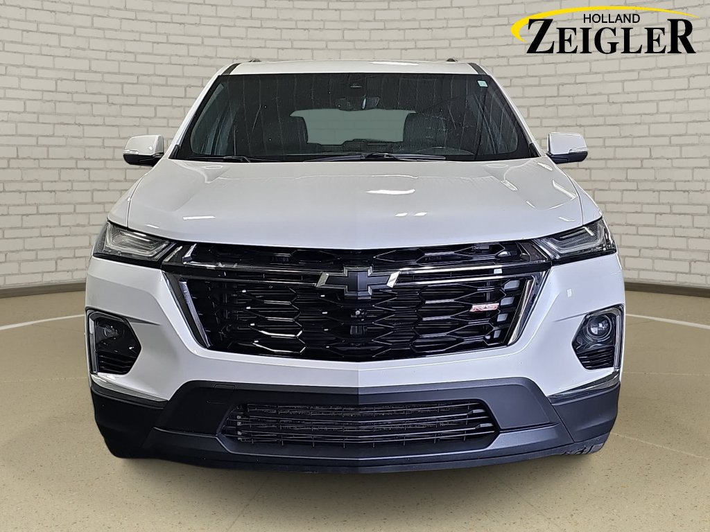 Used 2023 Chevrolet Traverse RS AWD/4WD image 2