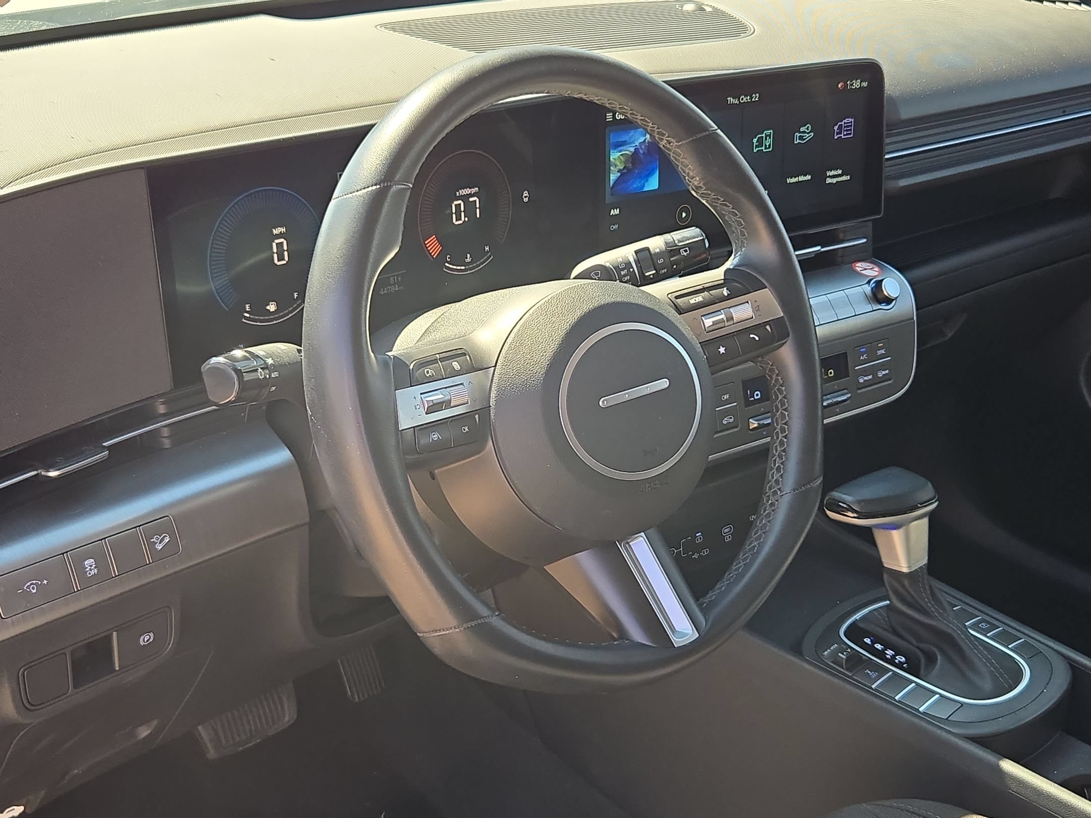 Used 2025 Hyundai Kona SEL AWD/4WD image 9