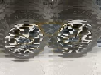 Used 2017 Toyota Tundra Limited w/ Limited Premium Package AWD/4WD image 6