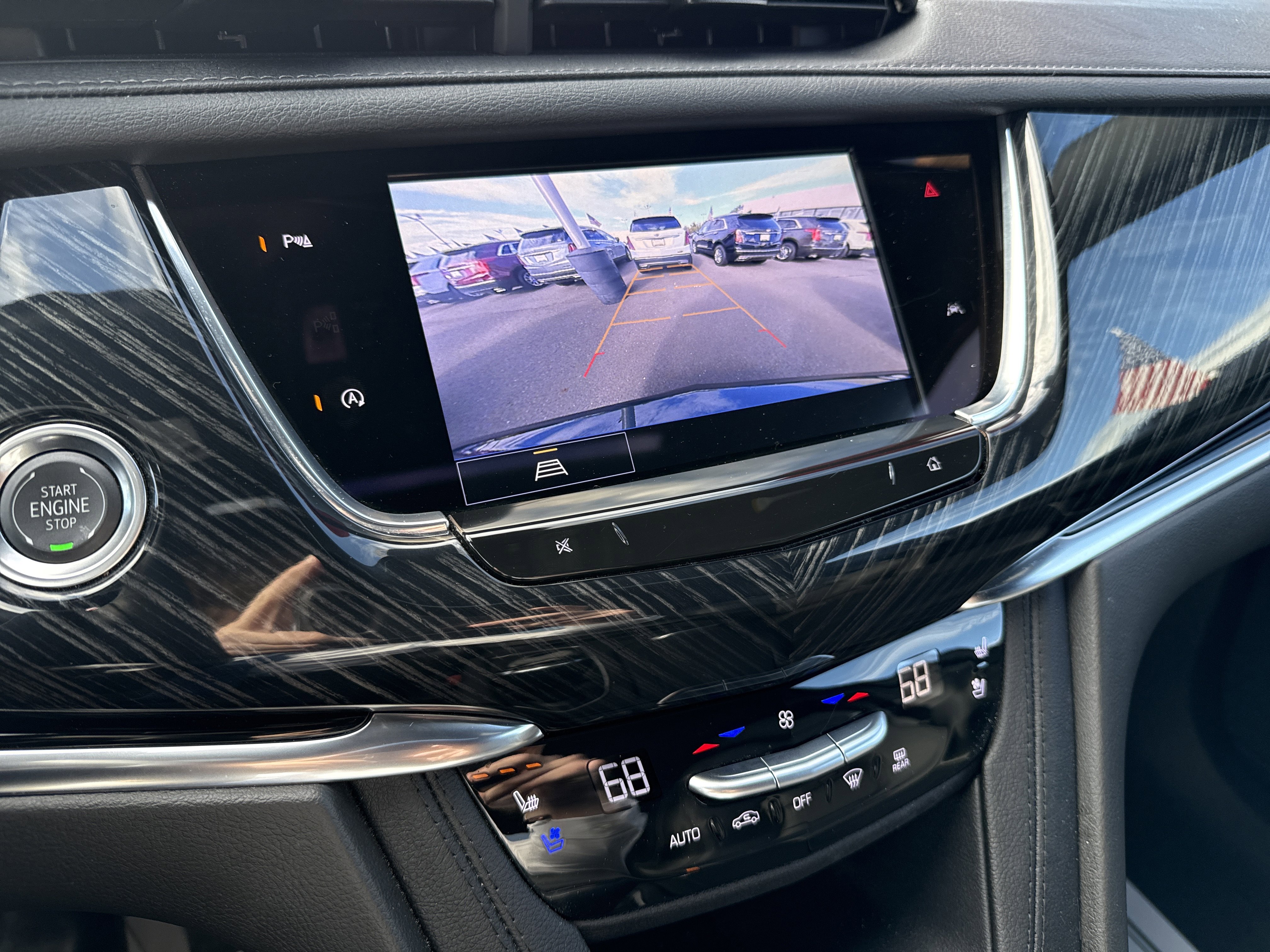 Certified 2025 Cadillac XT6 Premium Luxury FWD image 32