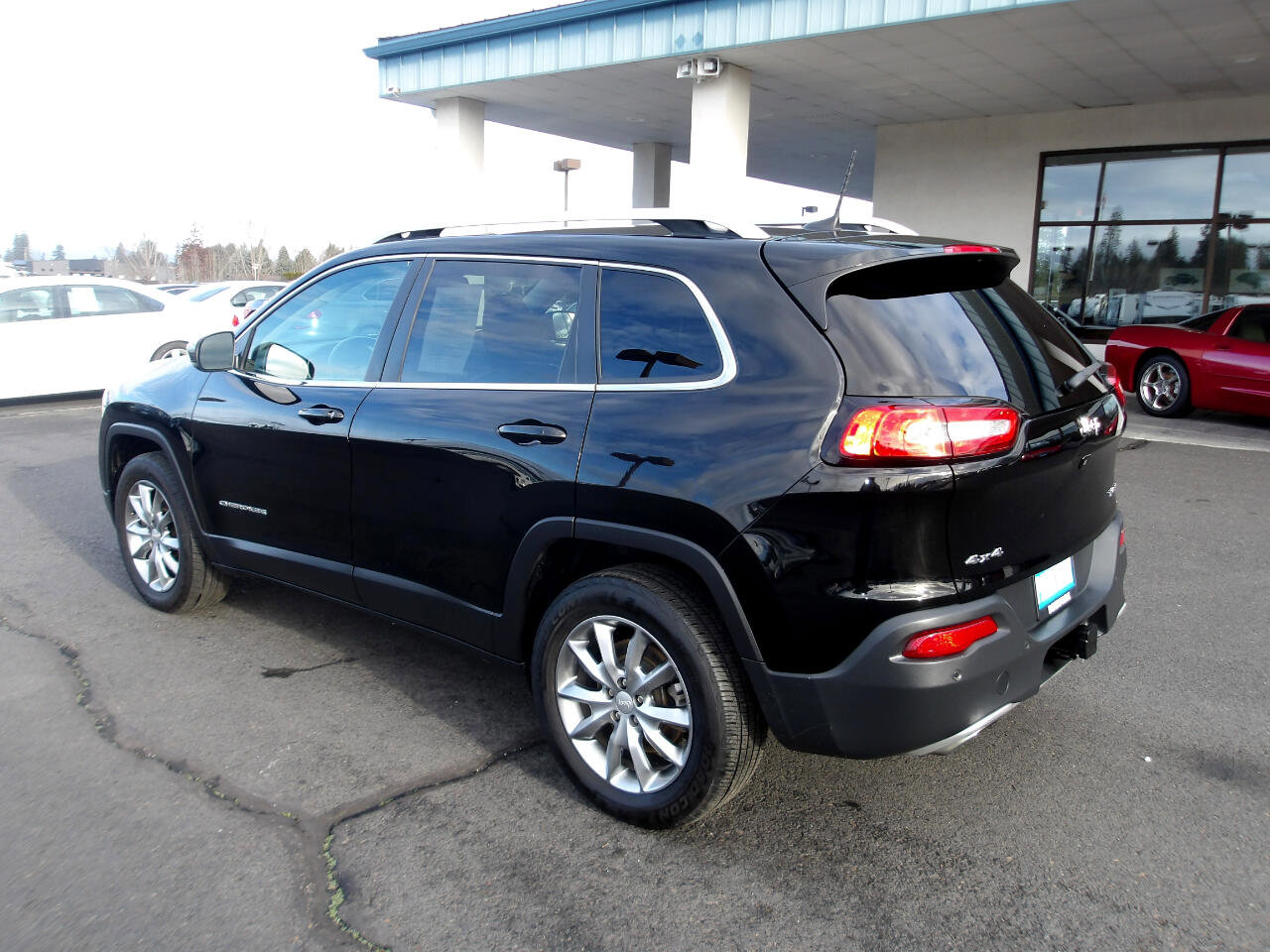 Used 2018 Jeep Cherokee Limited w/ Trailer Tow Group image 3