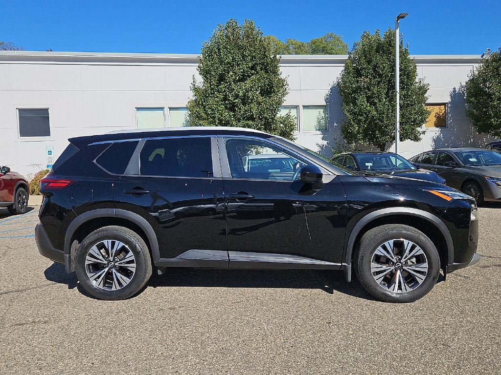 Used 2023 Nissan Rogue SV w/ SV Premium B Package AWD/4WD image 9