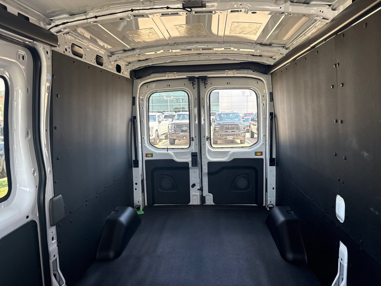 New 2026 Ford Transit 150 148 Medium Roof w/ Load Area Protection Package RWD image 13