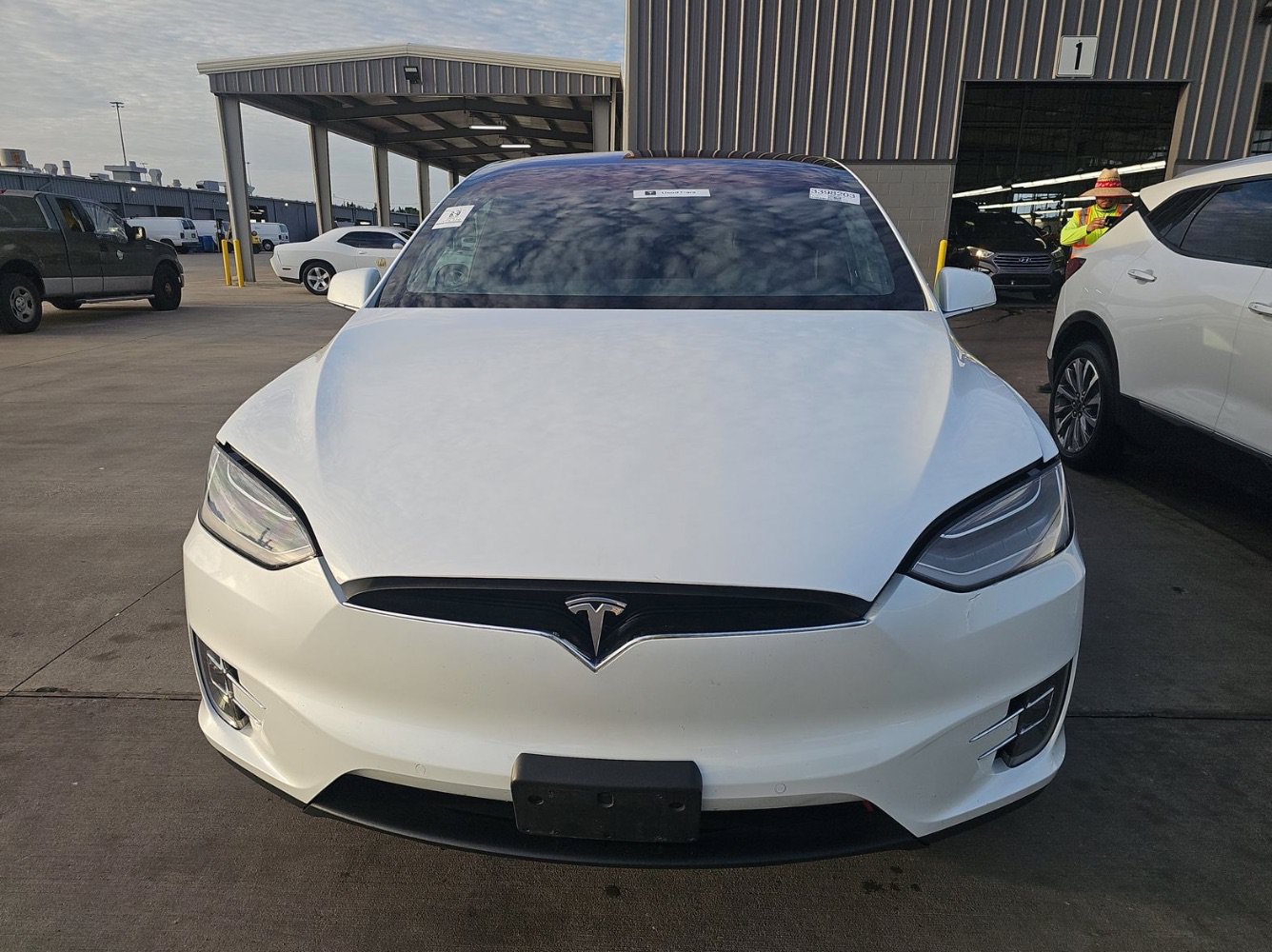 Used 2021 Tesla Model X Long Range AWD/4WD image 2