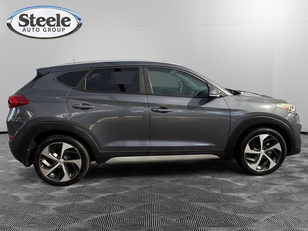 Used 2017 Hyundai Tucson Sport image 6