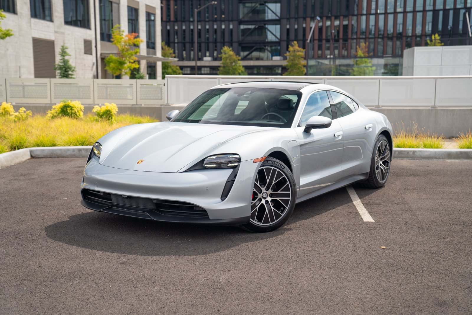Certified 2024 Porsche Taycan 4S AWD/4WD image 1