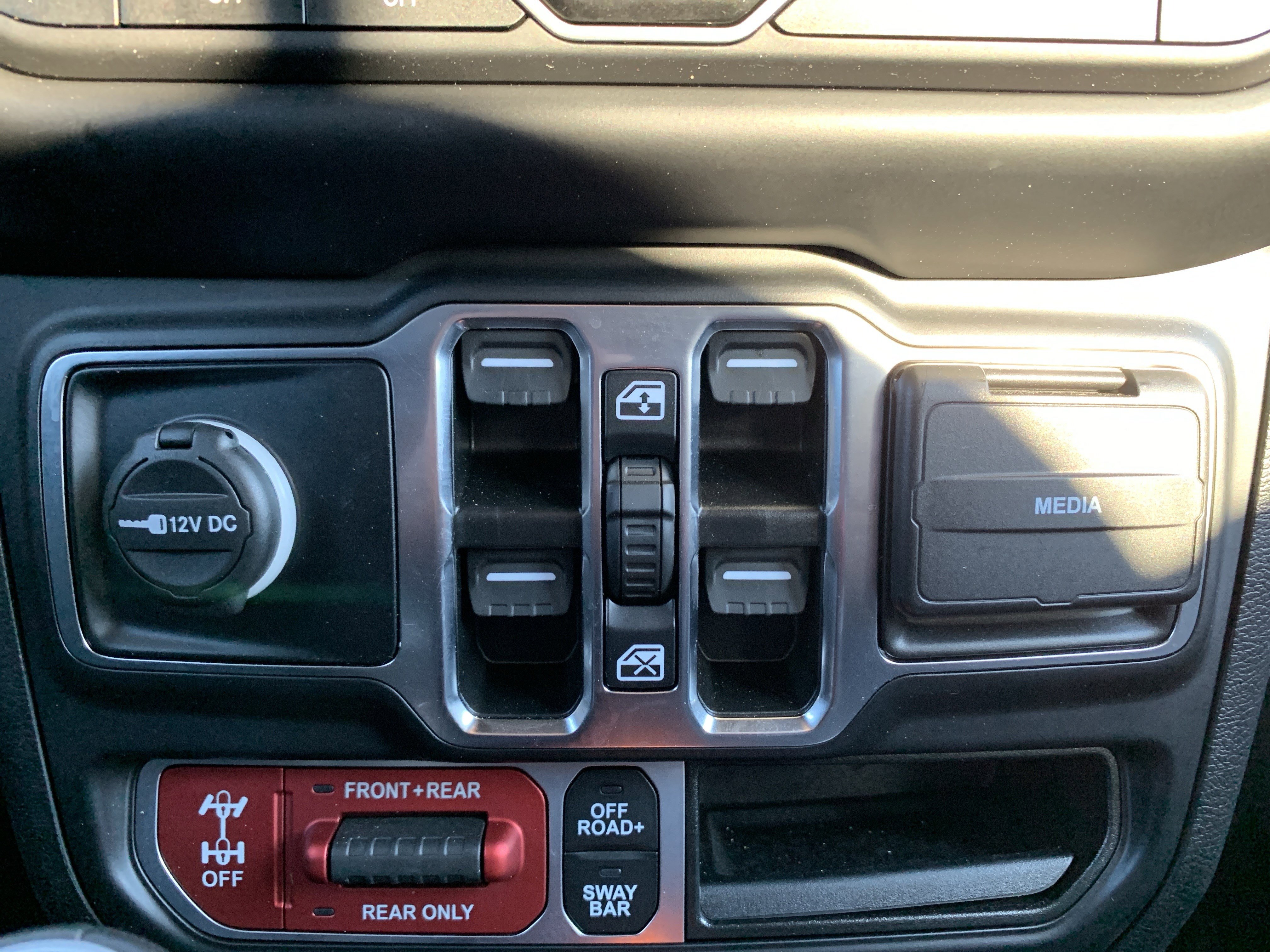 Used 2023 Jeep Wrangler Unlimited Rubicon image 29