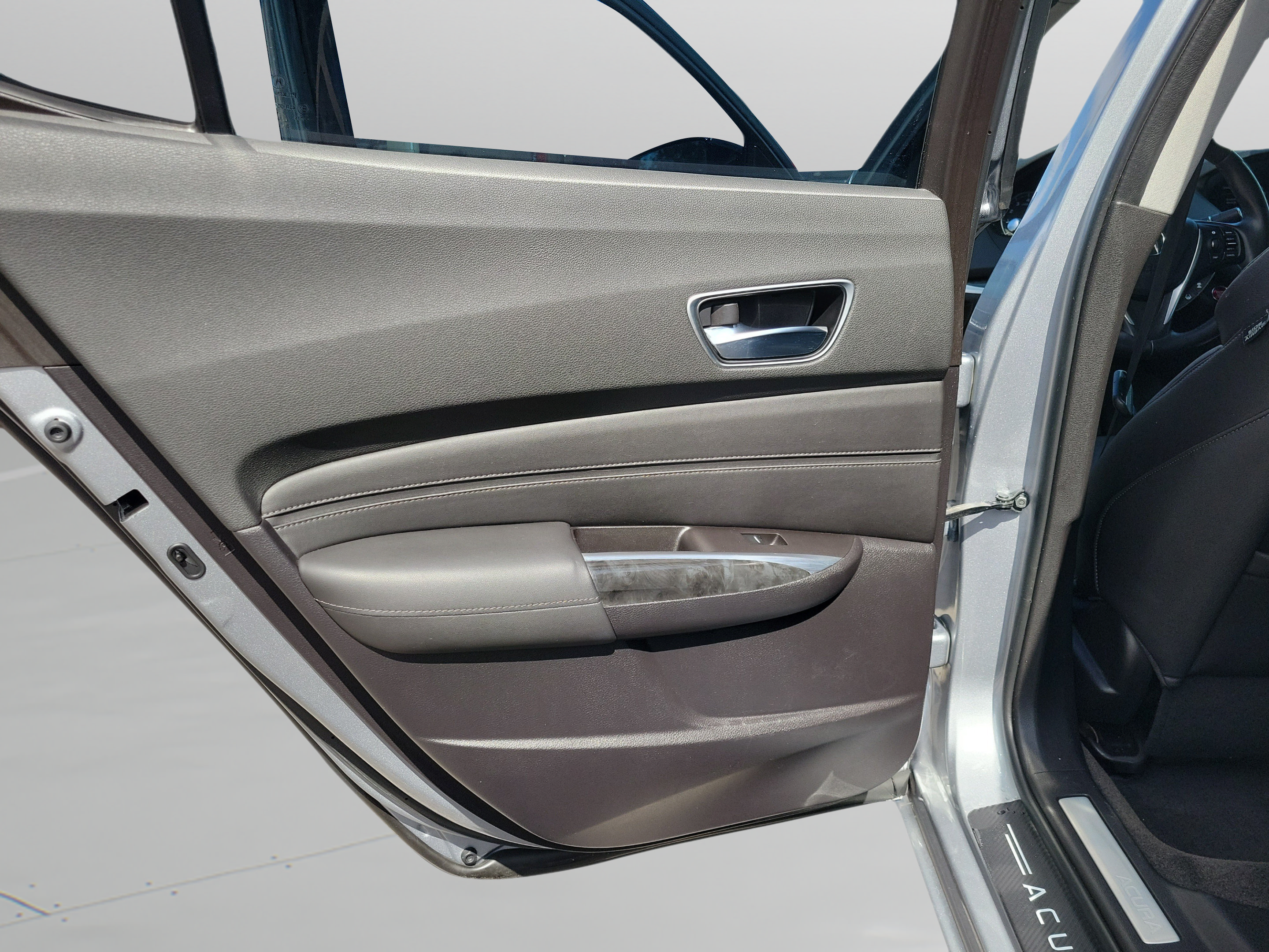 Used 2019 Acura TLX FWD image 11