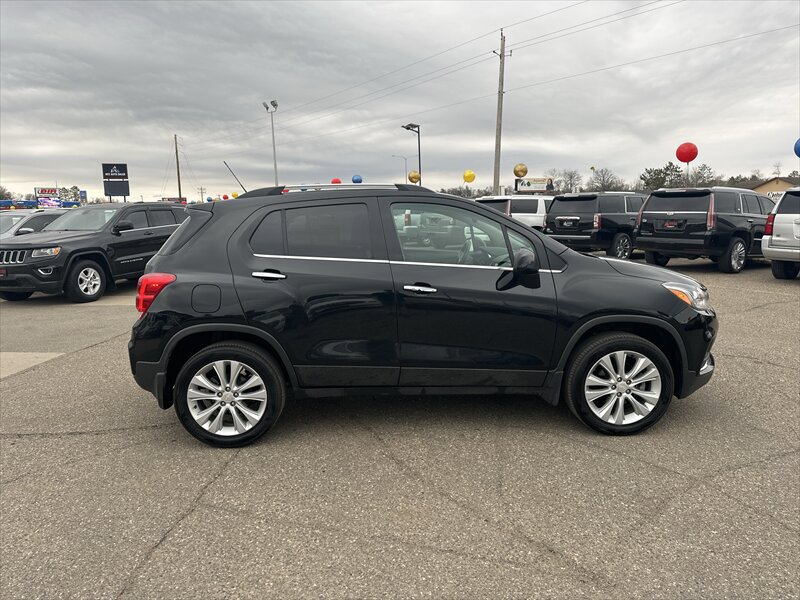Used 2019 Chevrolet Trax Premier w/ LPO, Protection Package AWD/4WD image 6