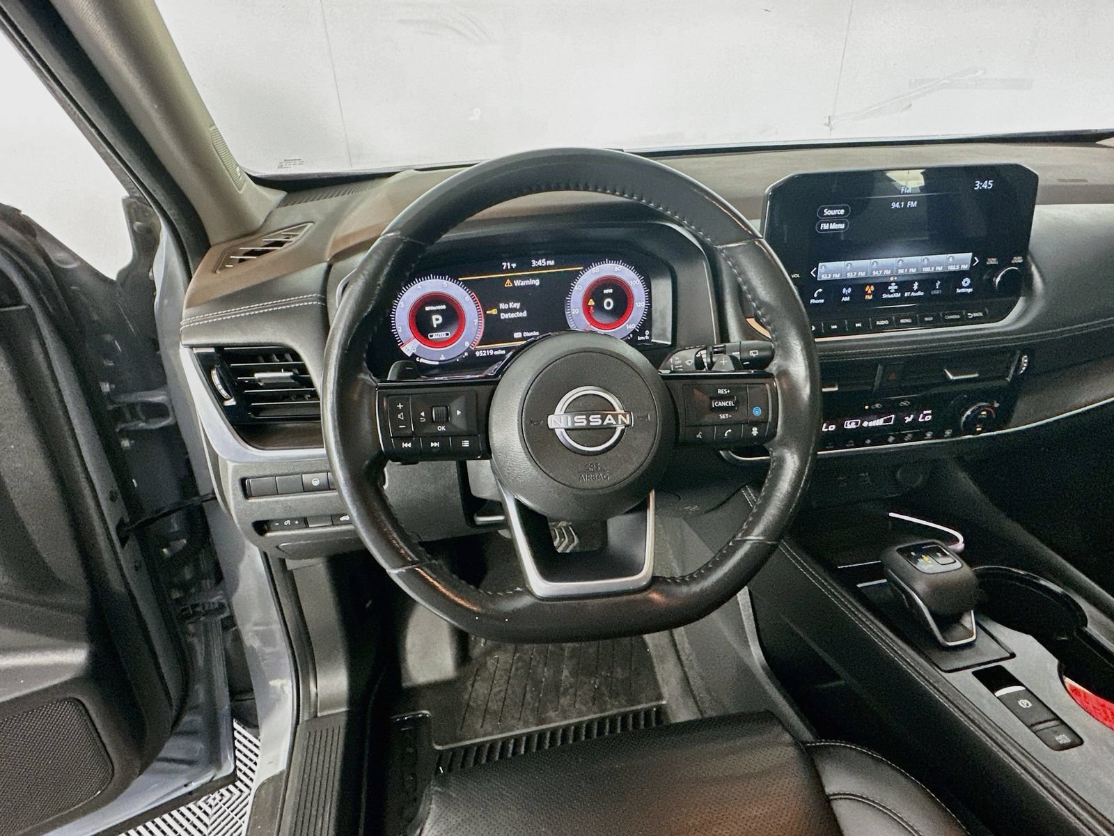 Used 2023 Nissan Rogue Platinum w/ Platinum Premium Package AWD/4WD image 11