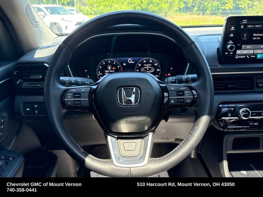 Used 2024 Honda Pilot Elite image 16