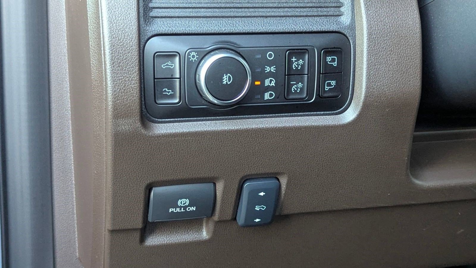 Certified 2025 Ford F450 King Ranch w/ Chrome Package image 17