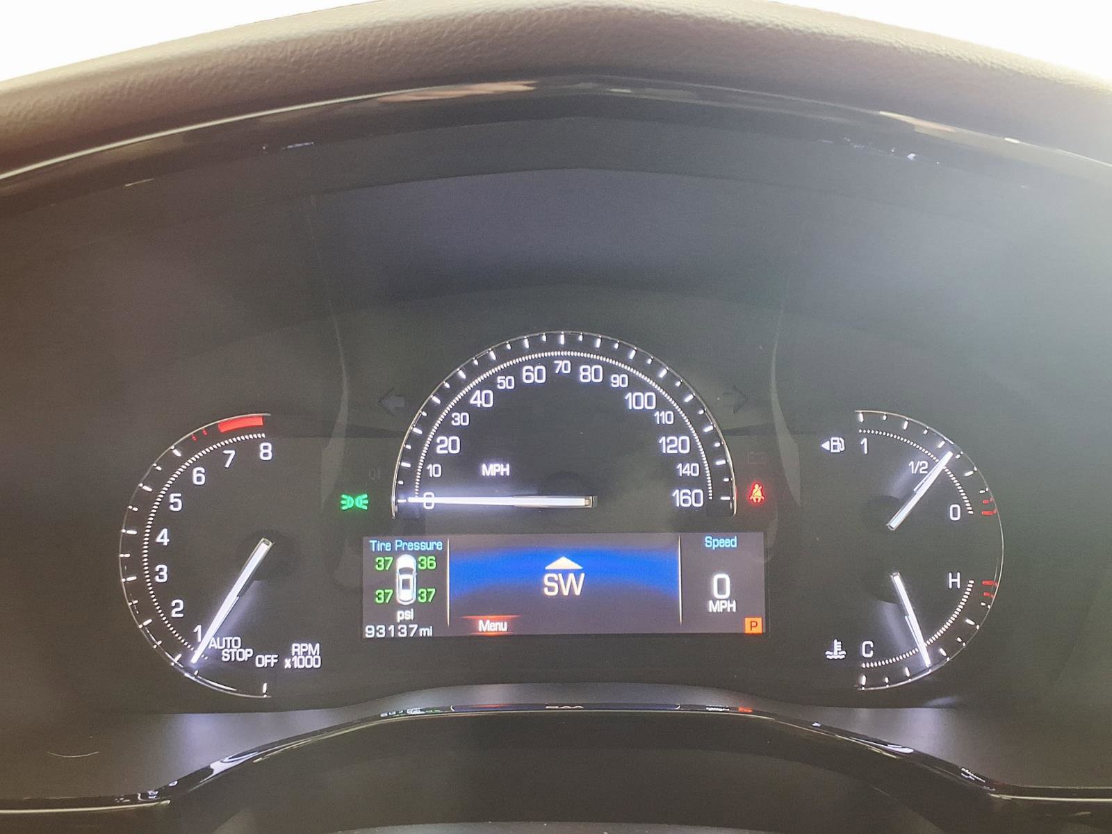 Used 2017 Cadillac XT5 Premium Luxury FWD image 25