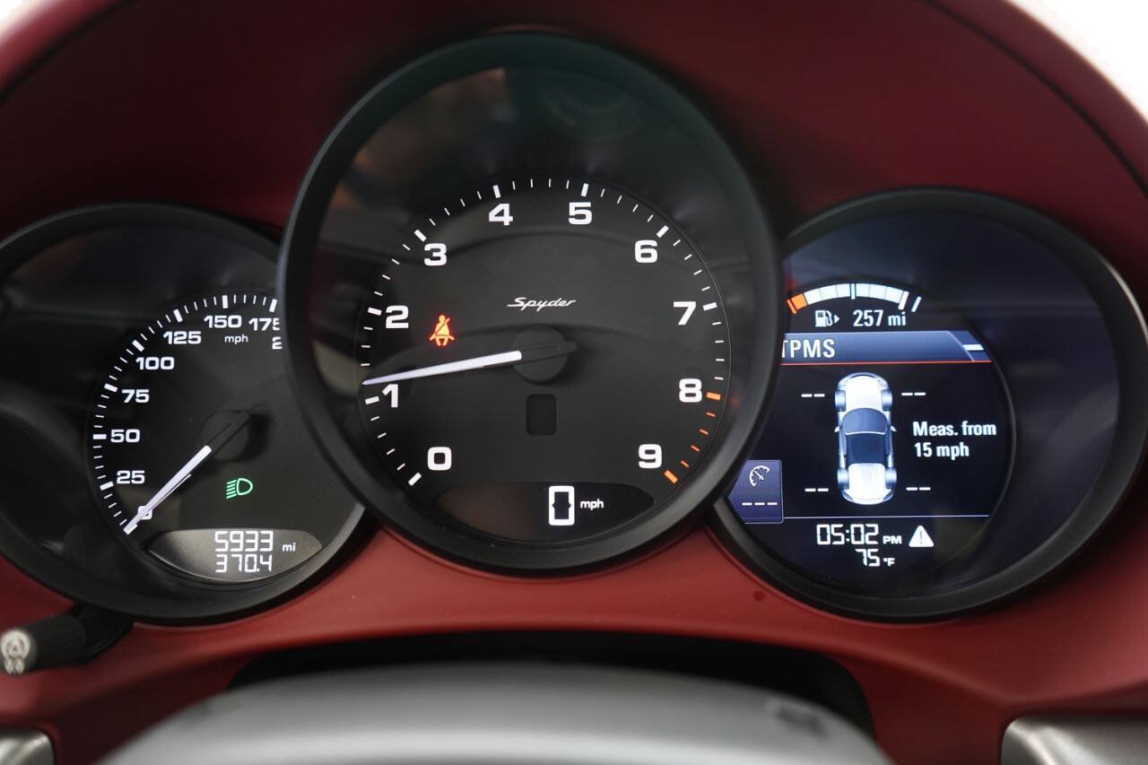Used 2020 Porsche 718 Boxster Spyder RWD image 82