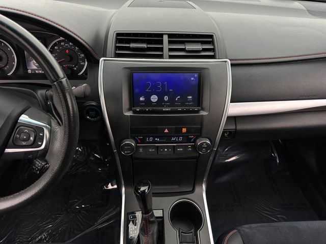 Used 2017 Toyota Camry XSE image 19