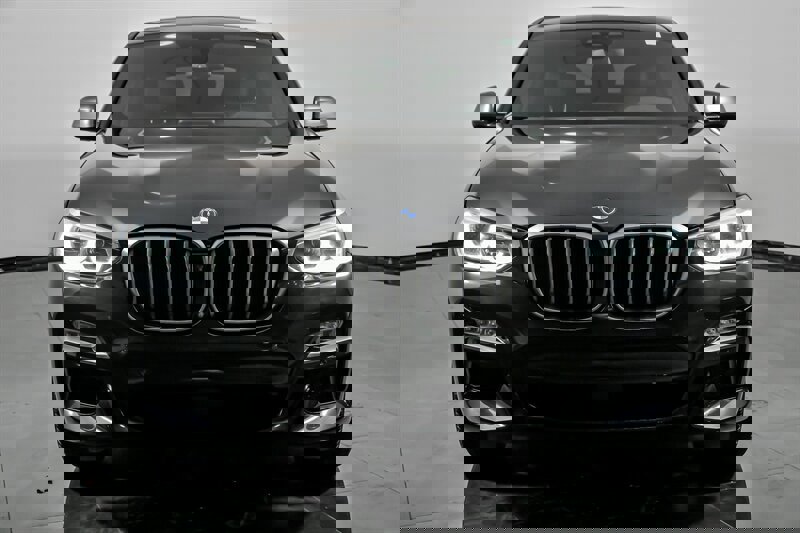 Used 2019 BMW X4 M40i w/ Executive Package image 4