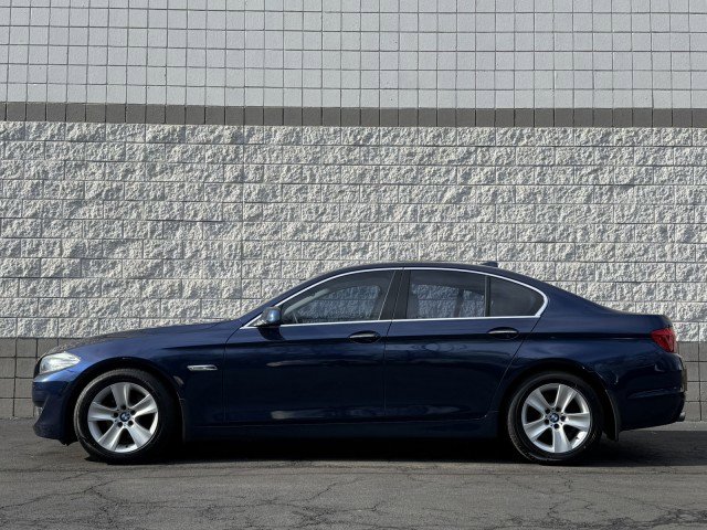 Used 2011 BMW 528i Sedan RWD image 12